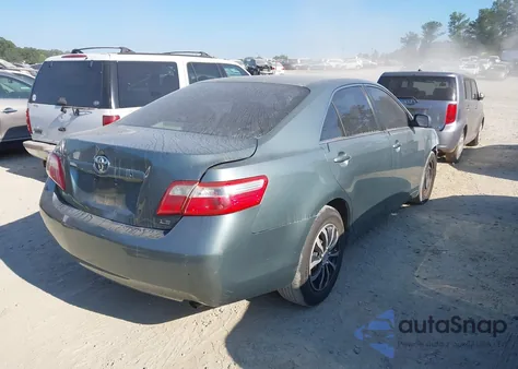 2007 Toyota Camry Le z USA, uszkodzony, nr VIN 4T1BE46K67U520275